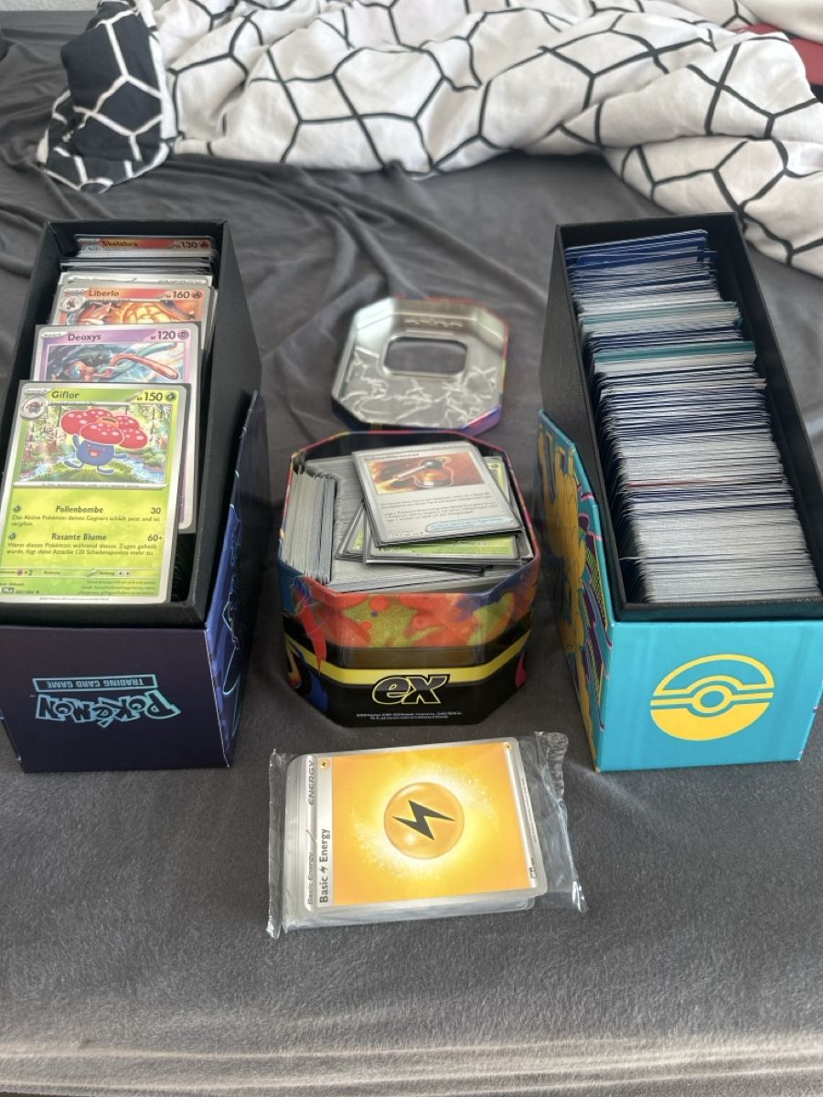 Pokémon Carte collezionabili: Pokémon Bulk versch. Sets, Rev. Holos, Holos und Common Card – Usato da Bürglen TG venduto da Kev1in