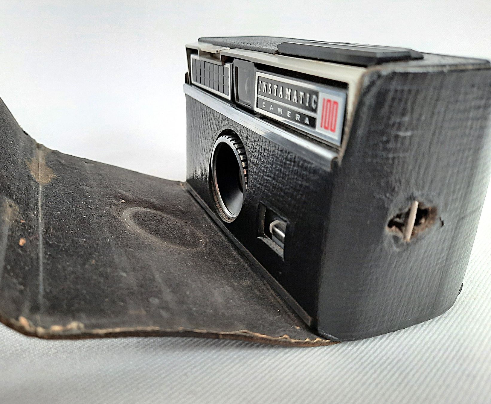 Kodak Fotocamera: KODAK INSTAMATIC 100 Camera Vintage Deko – Usato da Beinwil am See venduto da Restwert_Beinwil 5