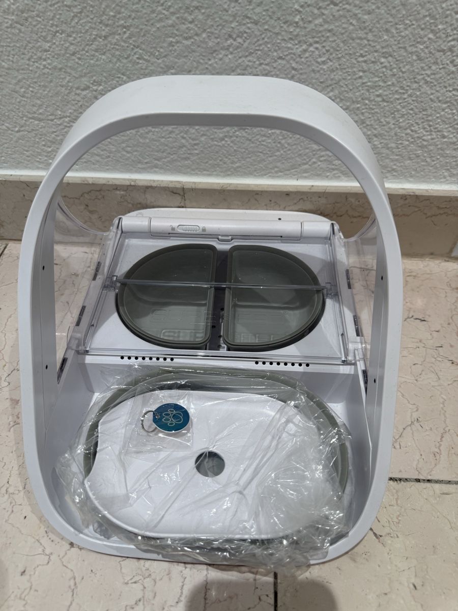 Futter: SureFeed Microchip Pet Feeder Connect Weiss – Neu (gemäss Beschreibung) aus Wollerau von phimasado 1