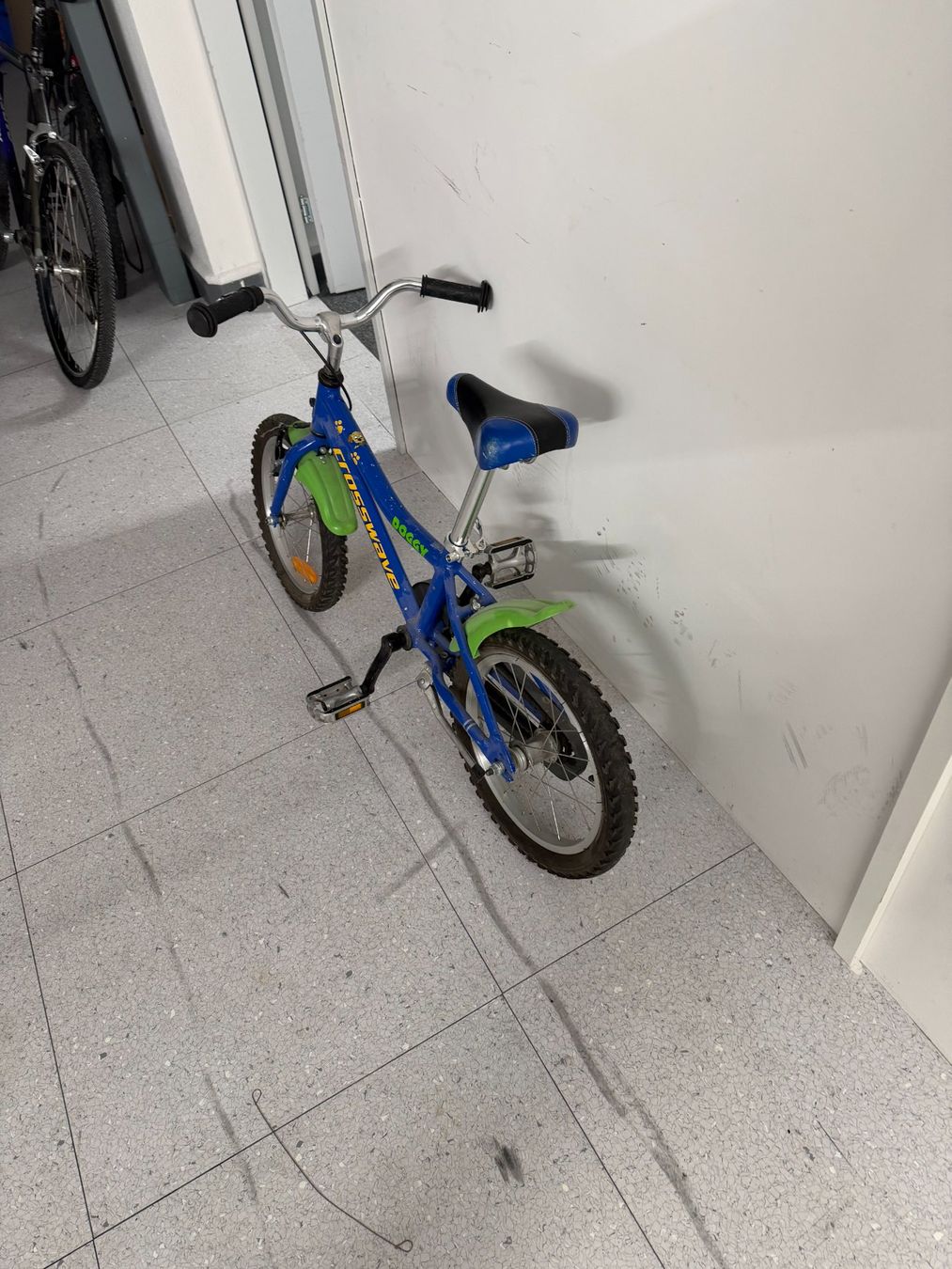 Veicoli per bambini: Kinder Velo Gebraucht!! – Usato da Schwerzenbach venduto da Fachhaus_Logistik 1