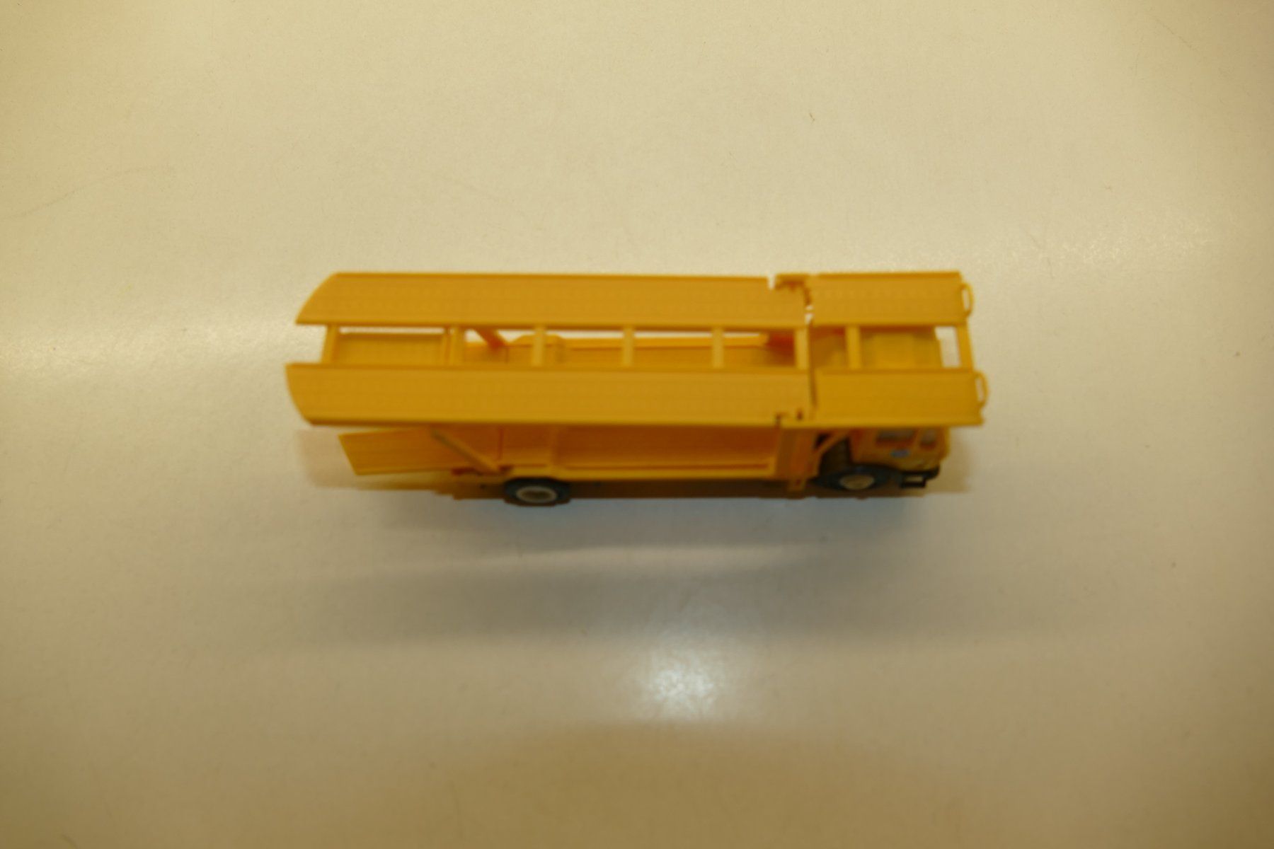 Herpa Modellini d'auto: Herpa 1:87: MB Autotransporter TCS – Nuovo (secondo la descrizione) da Niederhasli venduto da Flash32 5