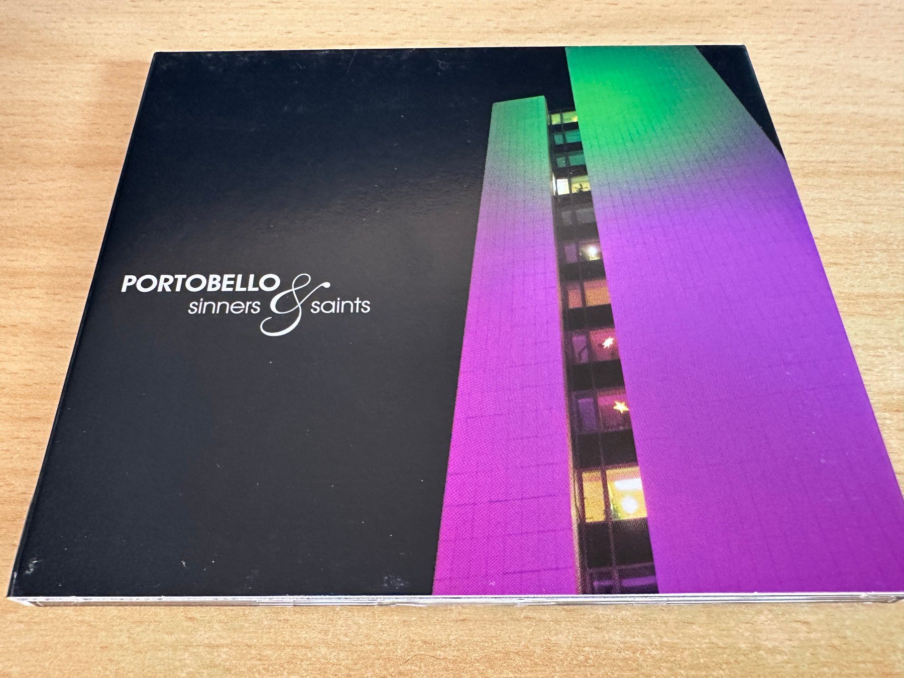 CDs: Portobello - Sinners & Saints – D'occasion à Rikon im Tösstal par Alpenmutz