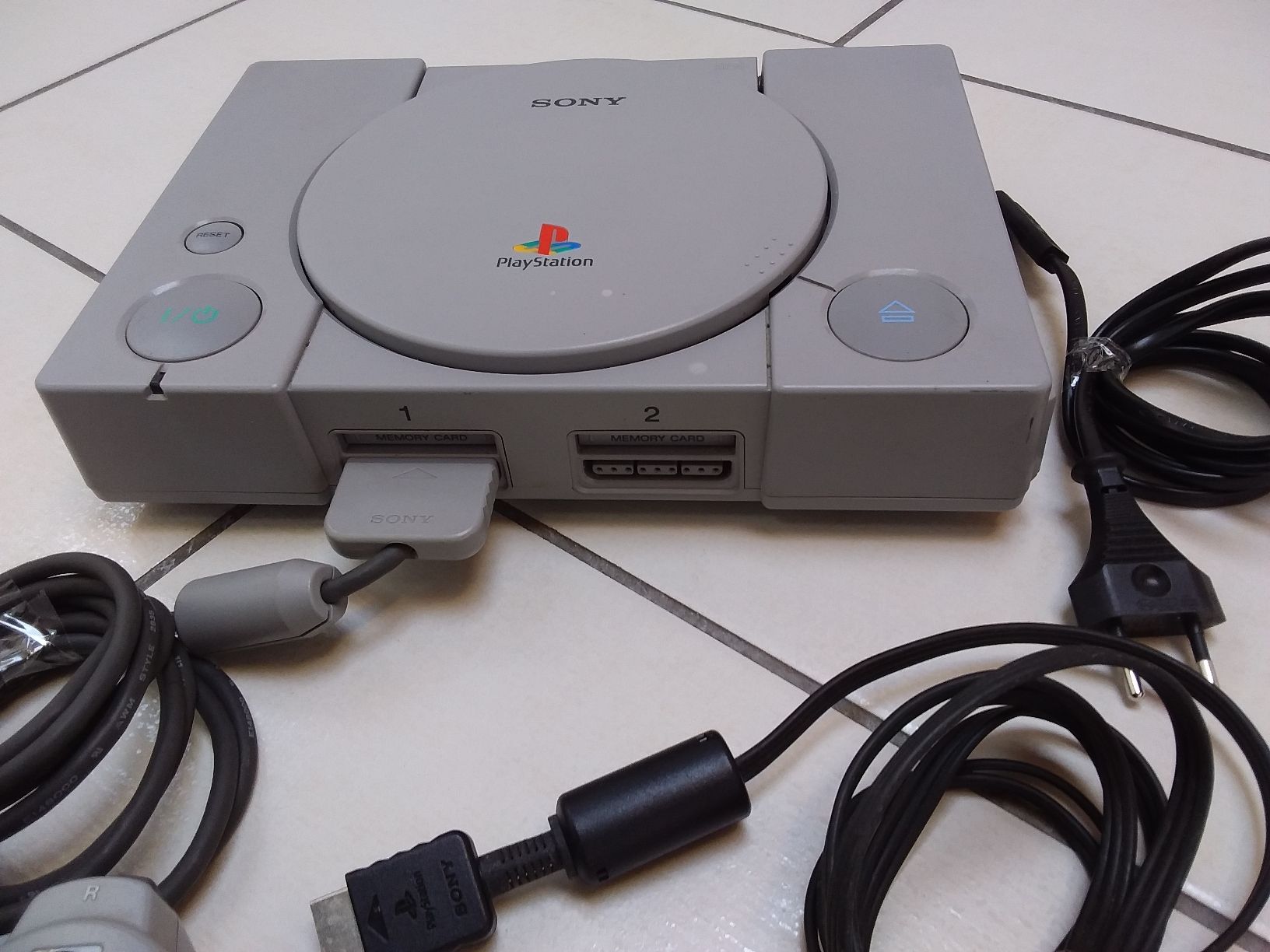 Sony Consoles: Sony PlayStation 1 – D'occasion à Ligornetto par Gurzo 1