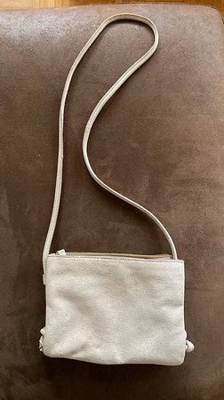 Sac bandoulière brillant mate en cuir
