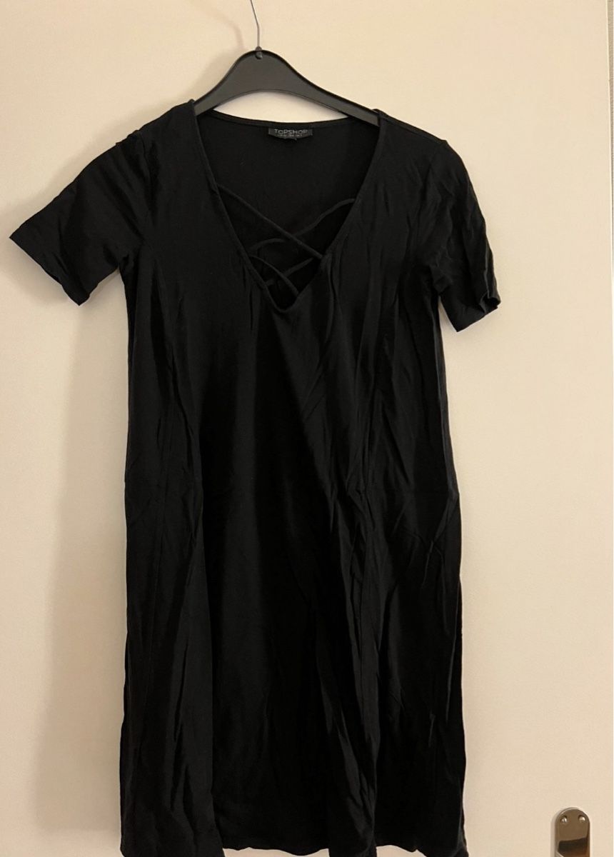 Vestiti: 2 Schwarze Kleider XS – Usato da Urdorf venduto da alnalo 1