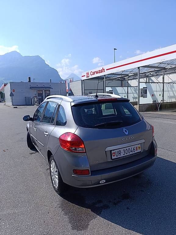 Renault Autos: Renault Clio 2010 – D'occasion à Altdorf UR par san_s8hg 1