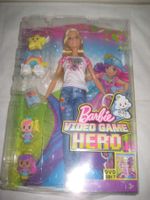 BARBIE  PUPPE  HERO