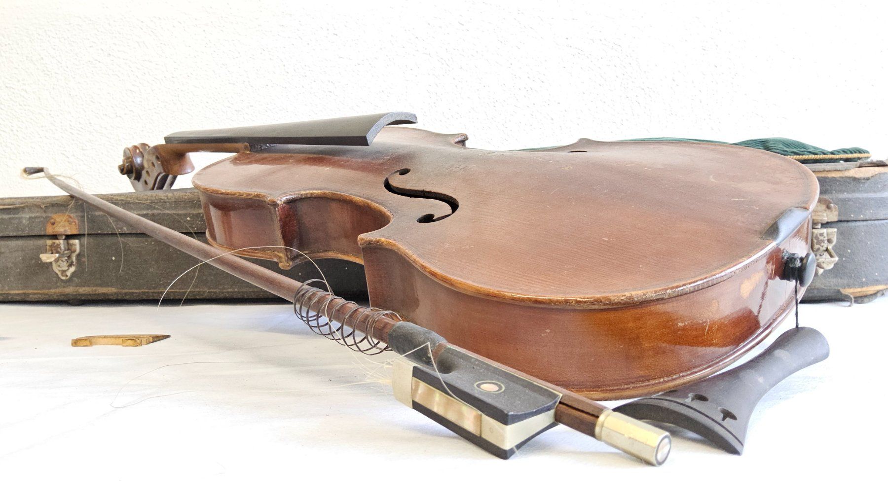 Instruments de musique: Ancien violon avec archet et coffret – D'occasion à Malleray par Frederic24 9