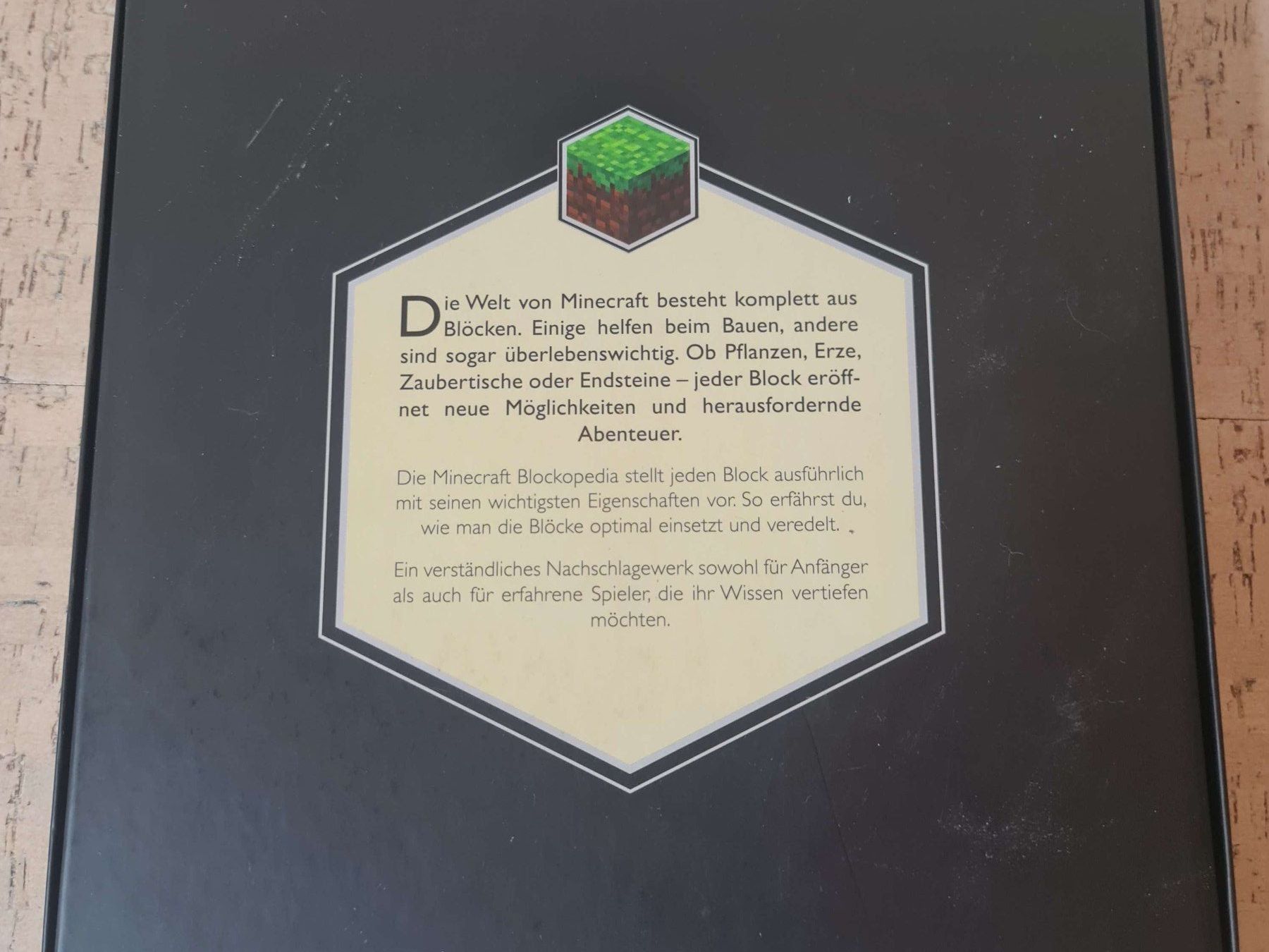 Libri: Mojang Minecraft Blockopedia – Nuovo (secondo la descrizione) da Zürich venduto da derfish 2