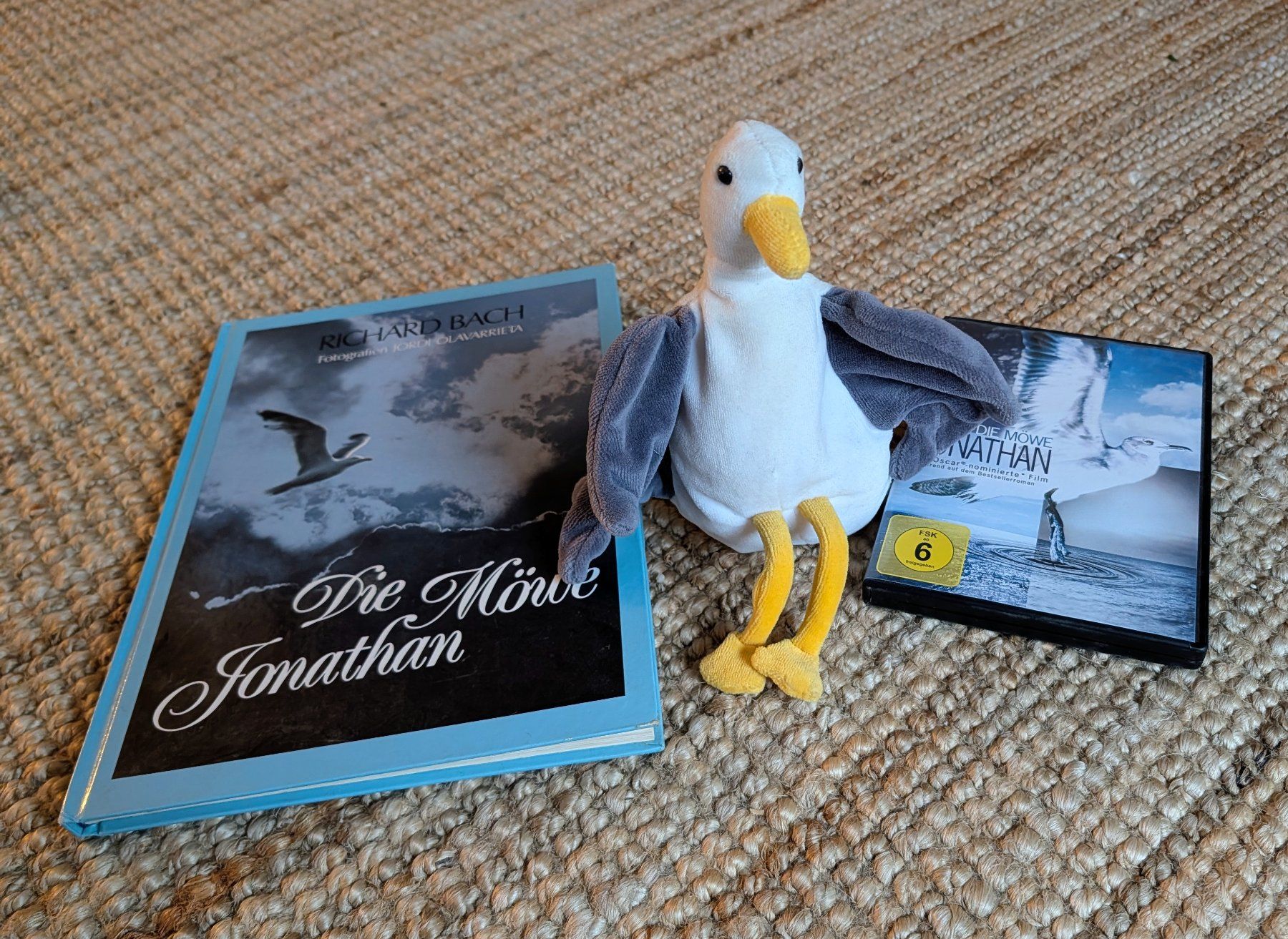 Bücher: Die Möwe Jonathan Buch , DVD und Plüschtier – Gebraucht aus Nänikon von Haexli_70 9