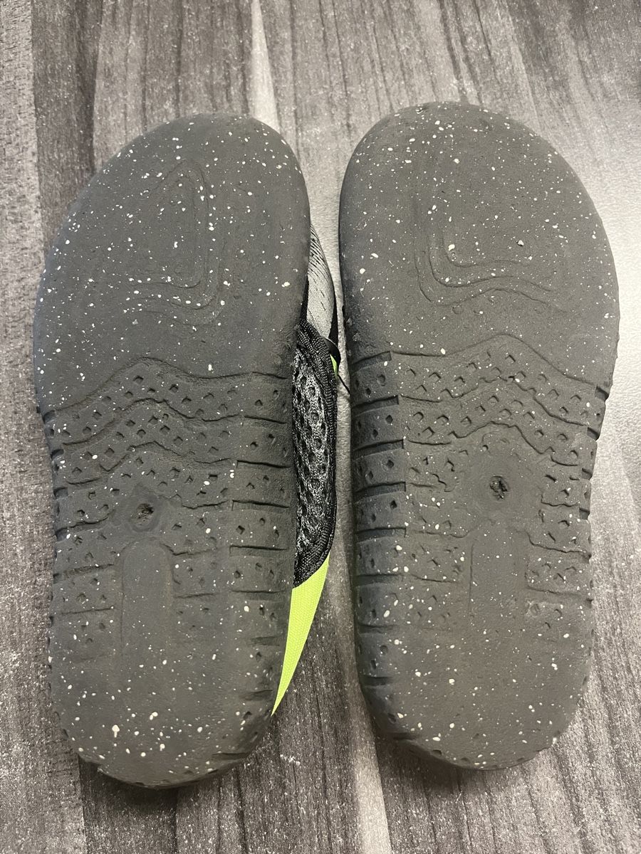 Chaussures garçon: Seeschuhe Grösse ca. 27 – D'occasion à Unterkulm par Swissbmwdriver 1