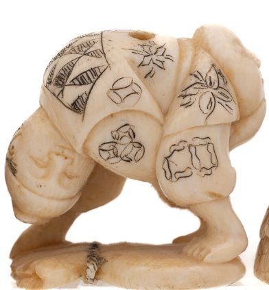 Statuette: Feine Netsuke-Schnitzerei, Japan – Usato da Fehraltorf venduto da Swisscollector 1