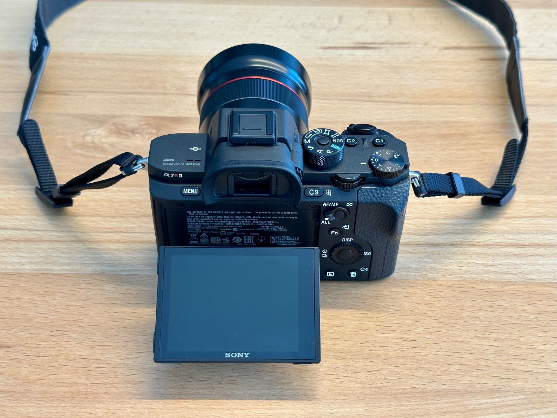 Sony Kamera: Sony A7 Rii + Samyang AF 45 1.8 – Gebraucht aus Näfels von Petar.iphone 3