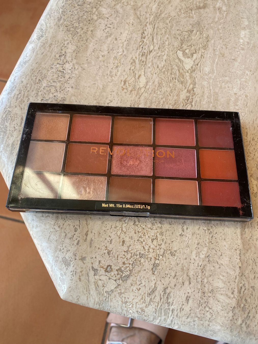 Make-up: RÉVOLUTION palette de maquillage 32 eyeshadows mat – Usato da Belmont-sur-Lausanne venduto da chu_vxf5