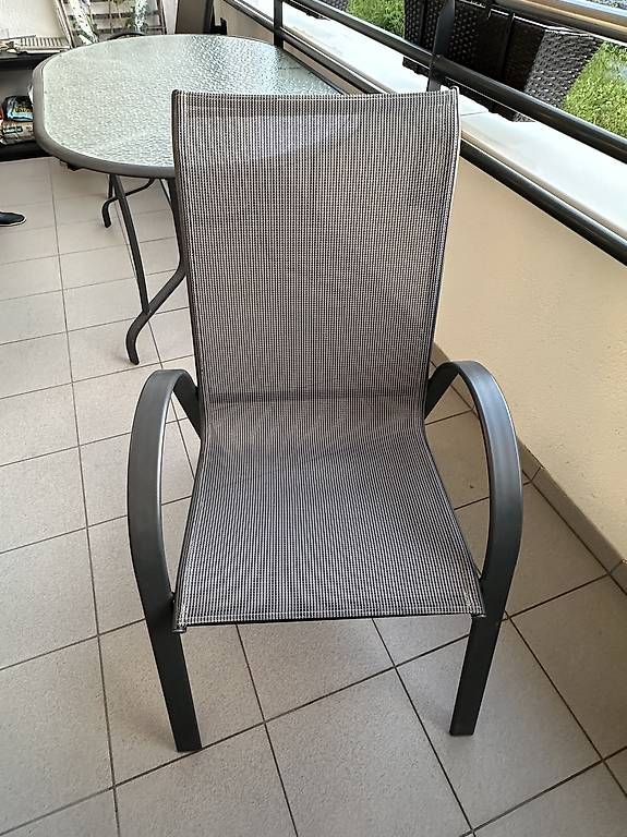 Set di tavolo e panche: Gartentisch mit 4 Stühlen  – Usato da Oberbüren venduto da pamuk05 3
