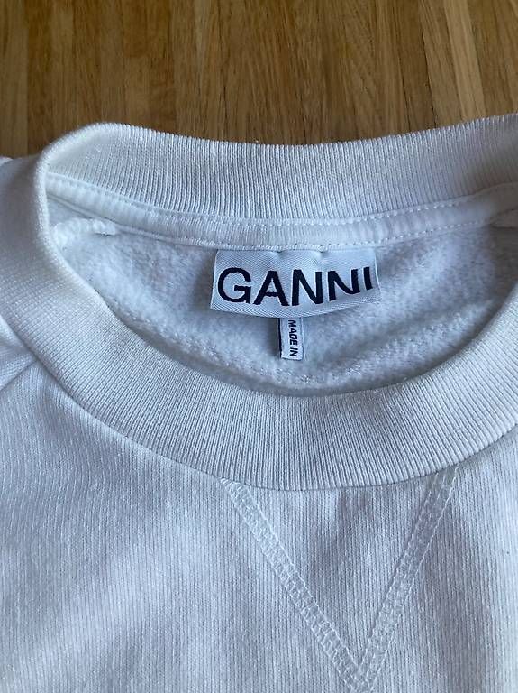 Lotti di vestiti: Cooles Set von Ganni – Usato da Zürich venduto da rundeshaus1 4