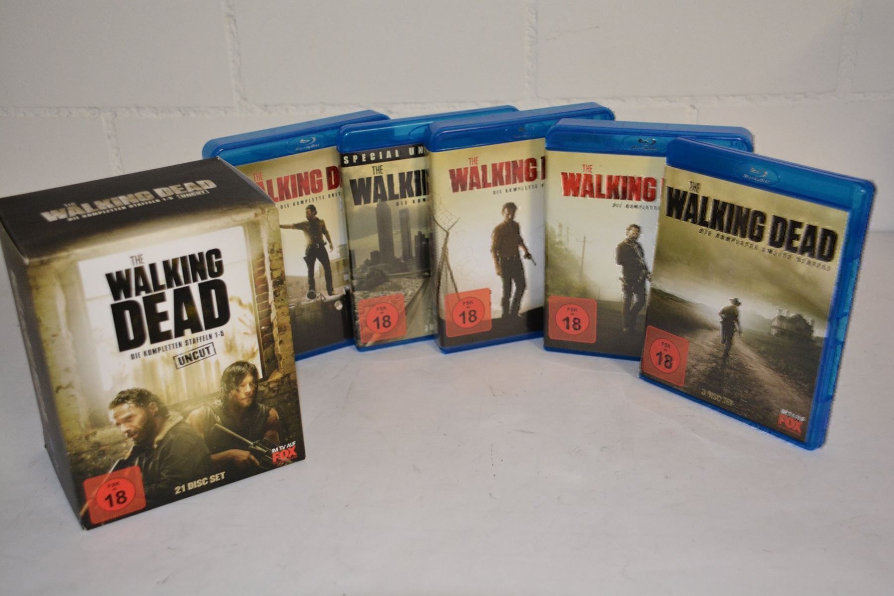 Alle DVDs: Rar: Blu Ray - The Walking Dead 1-5!!! – Neu (gemäss Beschreibung) aus Biel/Bienne von Secondhand_Shop 2