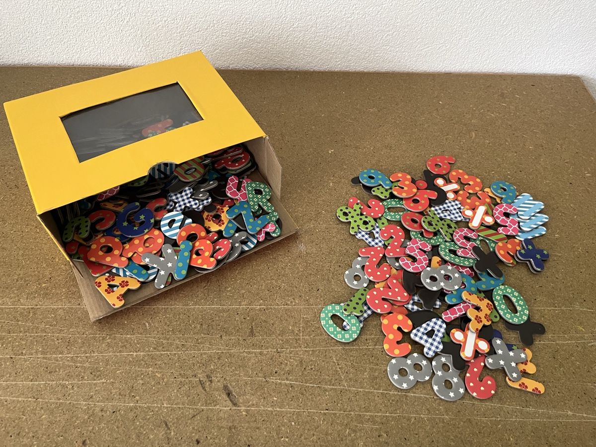 Giochi: Magnet -Buchstaben und Zahlen – Usato da Bülach venduto da Papagei7