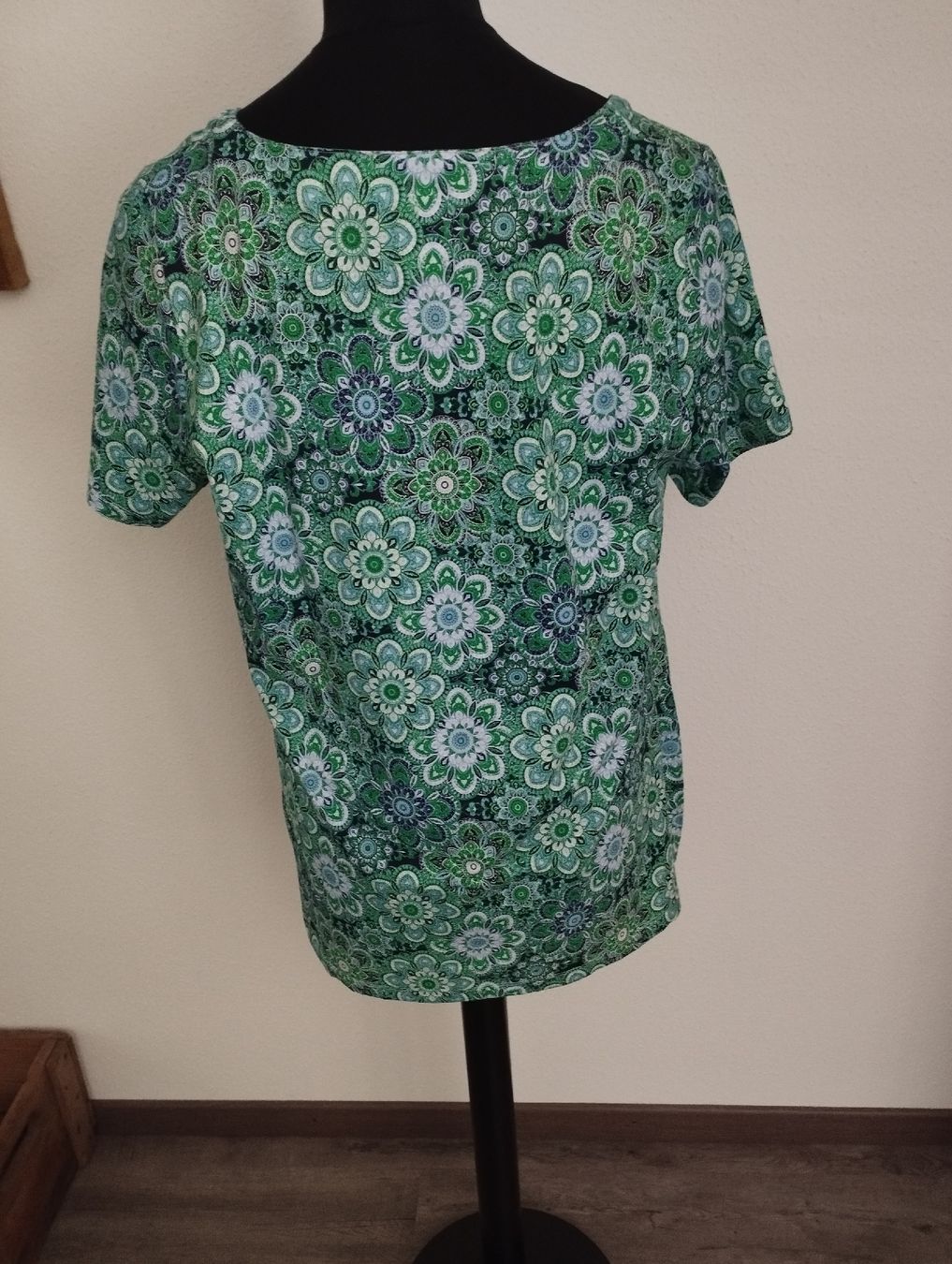T-shirts: Damen T-Shirt, Gr. 44 – Neuf (Voir description) à Neu St. Johann par seerose63 2