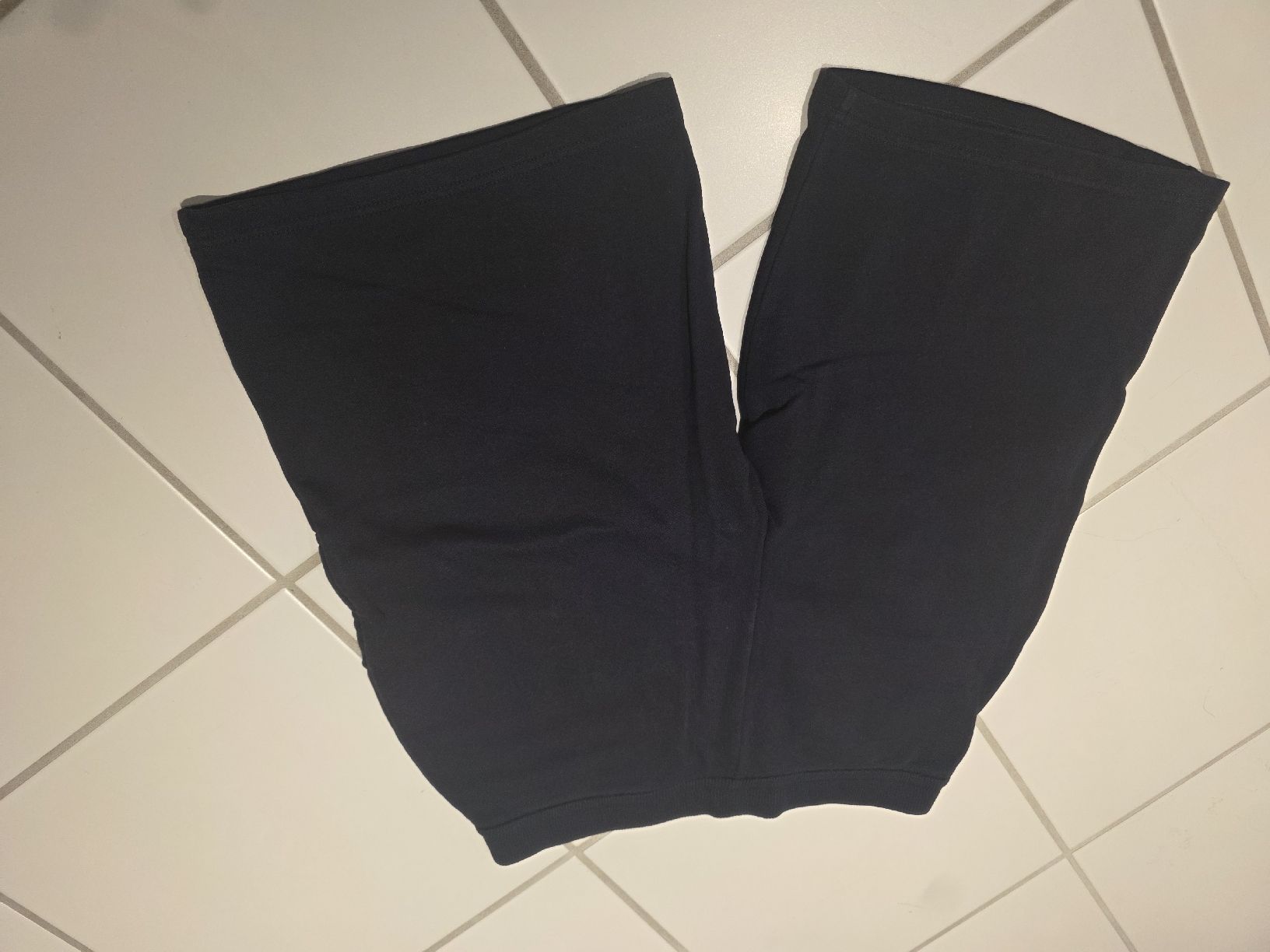 Moncler Pantalons: moncler kurze hosen, grösse 164 – D'occasion à Mollis par DaKo79 1
