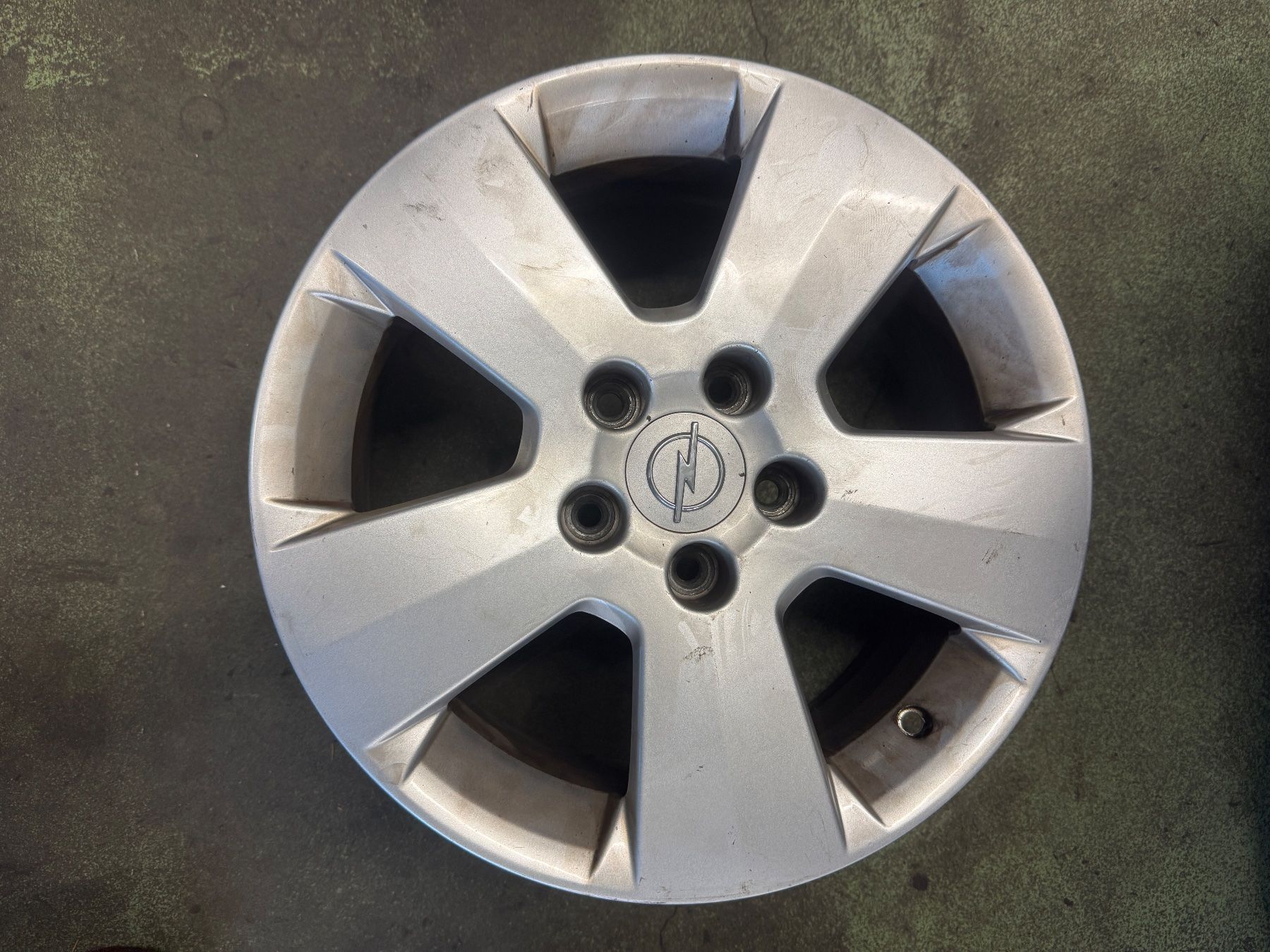 Opel Cerchioni: Alufelge opel – Usato da Widen venduto da Dinero02 3