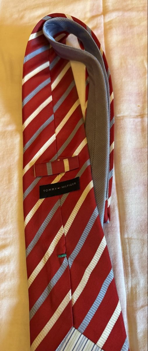 Tommy Hilfiger Cravatte: Cravatta in seta Tommy Hilfiger – Usato da Roveredo GR venduto da ang_cc9l 1