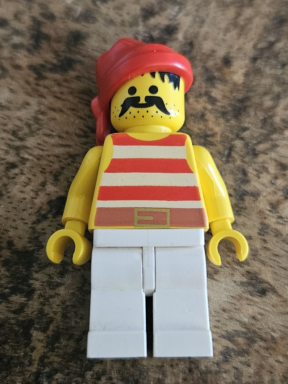 Lego Kit di costruzioni: lego figurine pirate pi045 – Usato da Confignon venduto da Ecrofigs