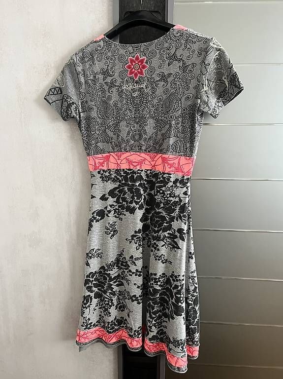 Desigual Kleider: Desigual Kleid Grösse S – Gebraucht aus Hombrechtikon von tita16 1