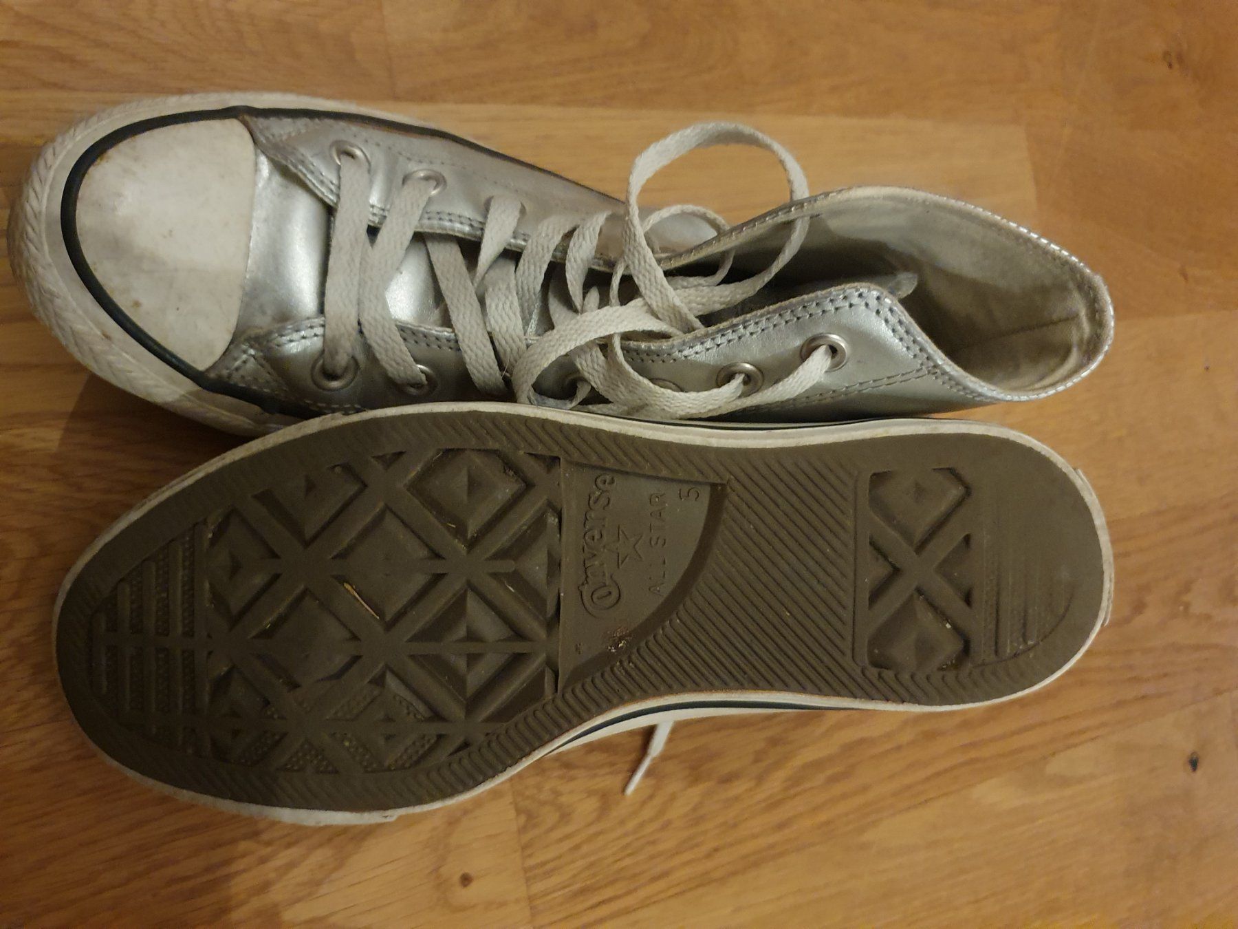 Converse Scarpe da donna: Converse – Usato da Arch venduto da Finnsigi 2