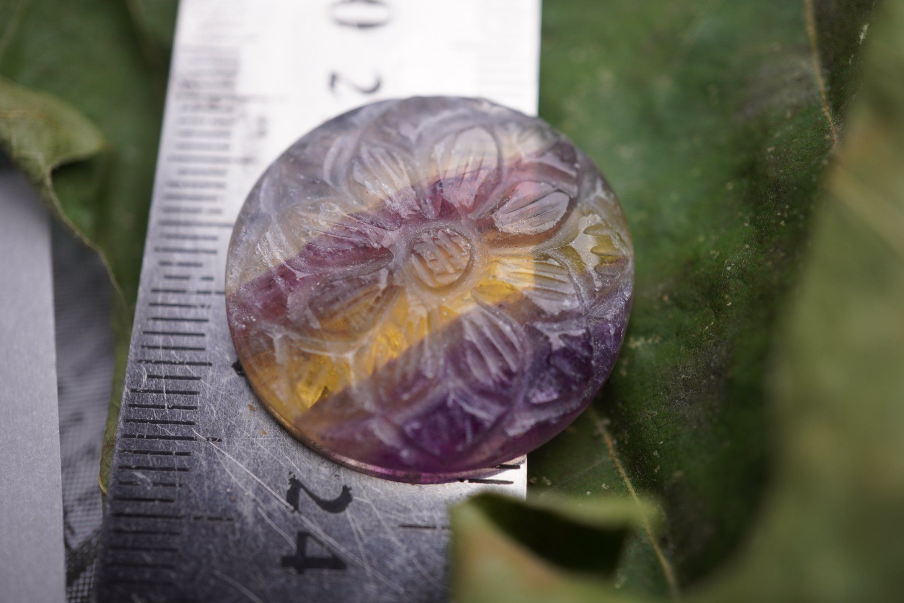 Minerali & Pietre curative: Fluorite  Blume    Cabochon 35ct  ab 1.- – Nuovo e nell'imballaggio originale da Eschenbach SG venduto da topstone 4