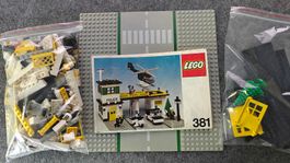 Lego Police Headquarters: 381 - Vintage