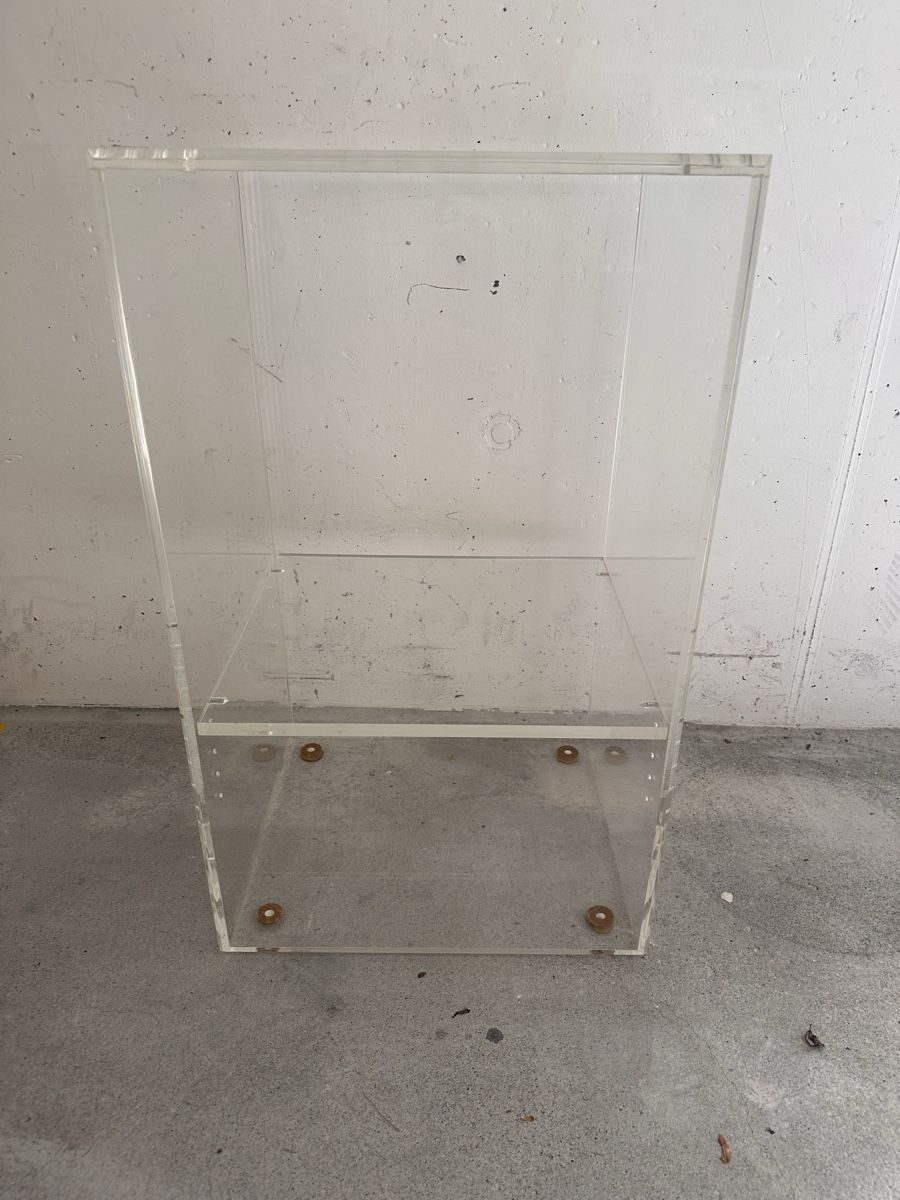 Scaffali: Zeitloses Plexi-Glas Regal (Massiv)  – Usato da Lachen SZ venduto da uel_8n2n