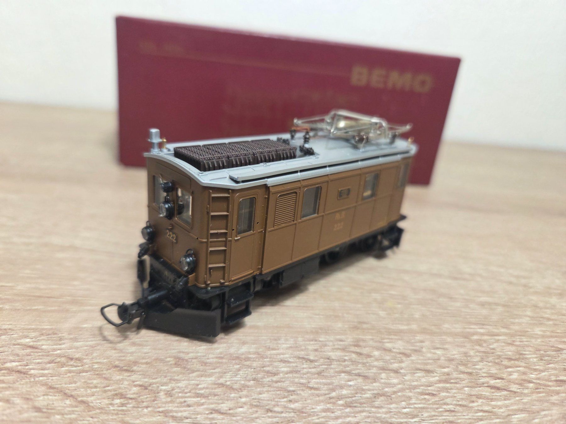 Bemo Modellini di ferrovie: Bemo 1056 122 E-Lok Ge 2/4 RhB Digital H0e – Usato da St-Aubin-Sauges venduto da Lo_Go 2