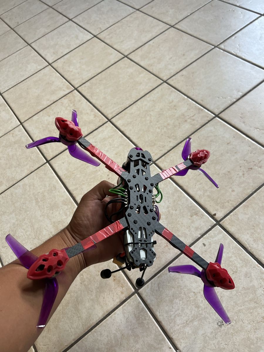 Modellismo RC: Drone Fpv  – Usato da Chézard-St-Martin venduto da moh_fq5h