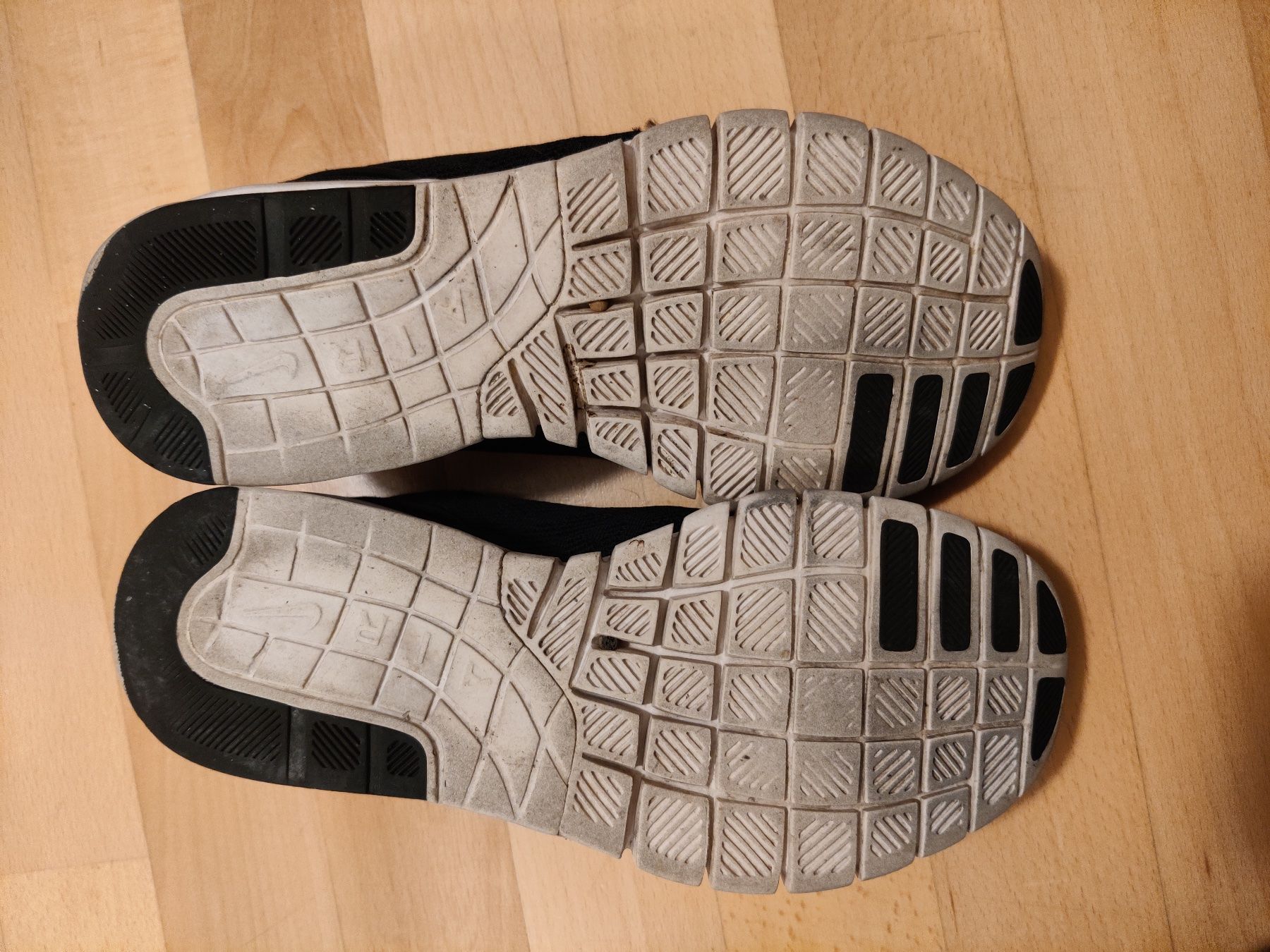 Nike Scarpe da uomo: Nike SB Janoski Max schwarz (Grösse EU 39 oder US 6.5) – Usato da Urdorf venduto da pum55 4