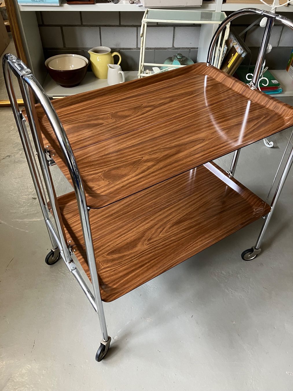 Servierwagen: Vintage Servierwagen – Gebraucht aus Aarburg von Wendepunkt_Fundgrube