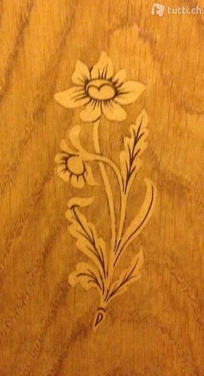 Credenze: Barock Buffet Eiche mit Intarsien mit Alpenblumen – Usato da Koblenz venduto da Forellenteich 4