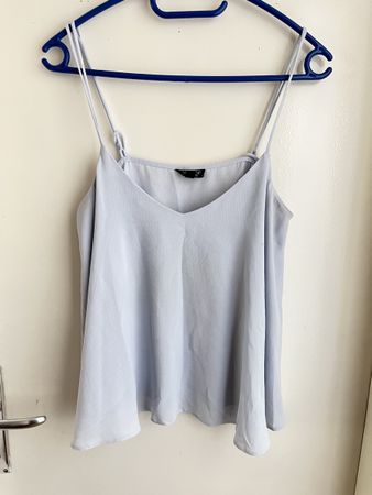 Sommerliches Träger-Top in Pastellblau, Grösse 36/S