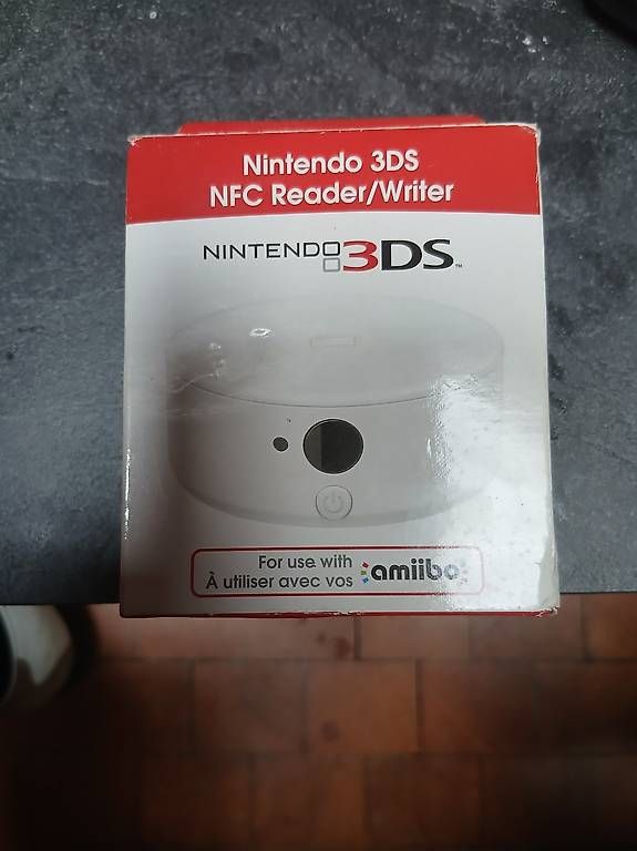 Figurines: 3ds amiibo Reader – D'occasion à Locarno par sch_r2rh