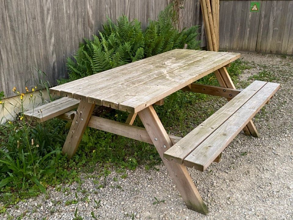 Panchine: Picnic-Bank (Holz) – Usato da Siselen BE venduto da Dactylis 1