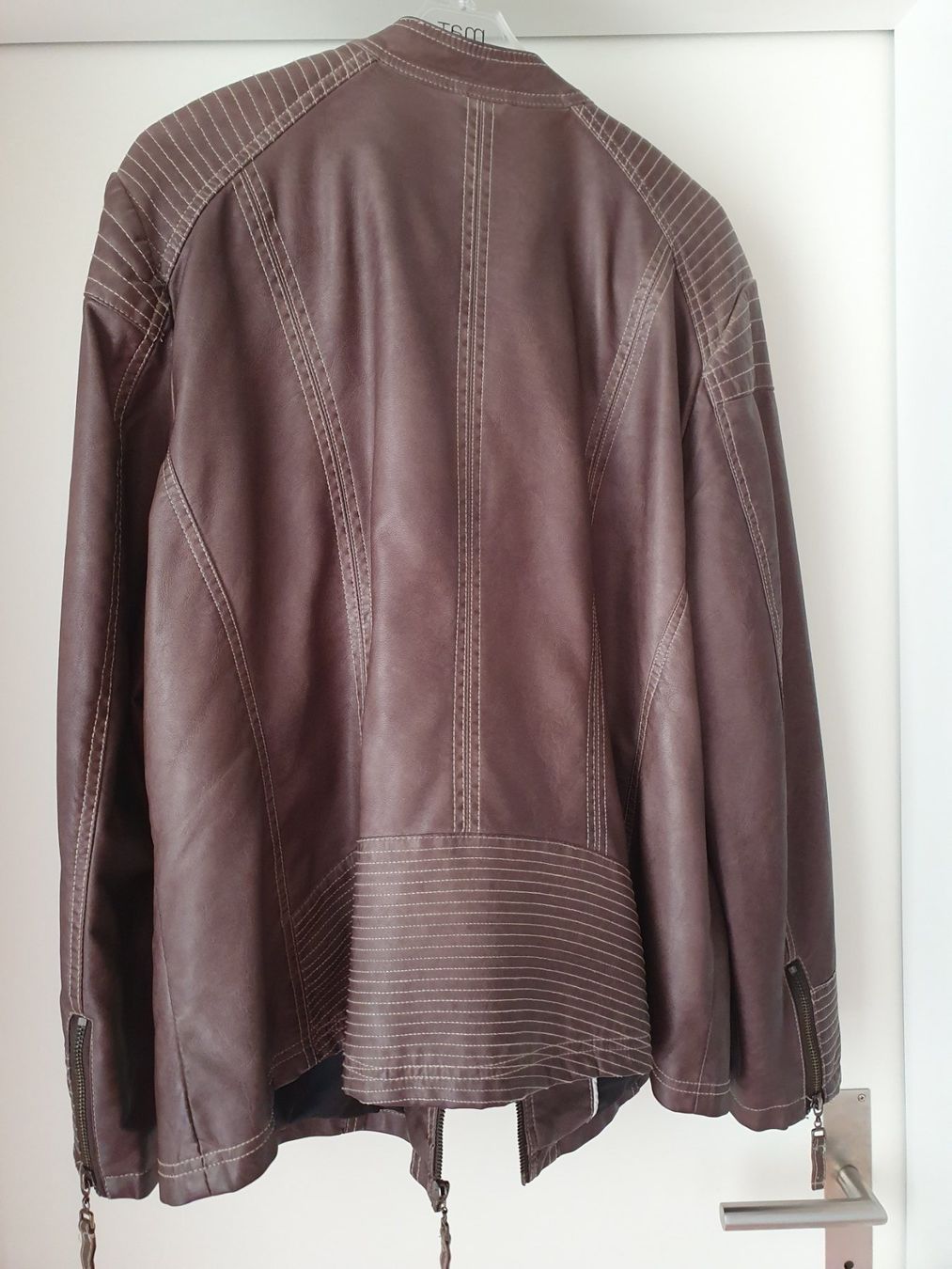 C&A Giacche: Leichte Kunstlederjacke von Canda Gr. 50 Braun – Usato da Zweidlen venduto da Shubli 3