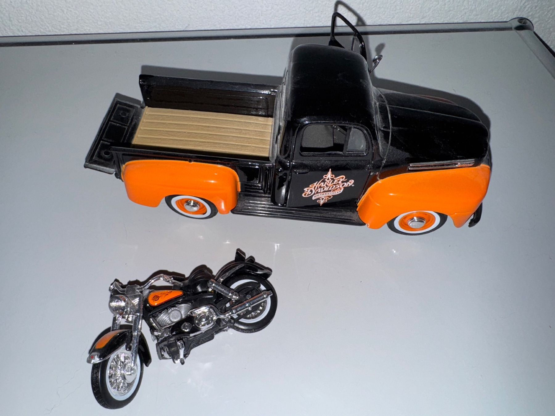 Kit di modellismo & Modellini statici: HARLEY DAVIDSON Modell - Pickup & Motorrad – Nuovo (secondo la descrizione) da Gurmels venduto da topsommer 3