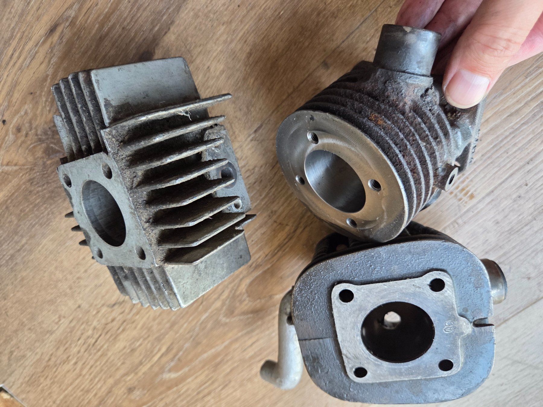 Sachs Ciclomotori: Diverse Zylinder Sachs/Puch defekt – Difettoso da frümsen venduto da Sailem 8