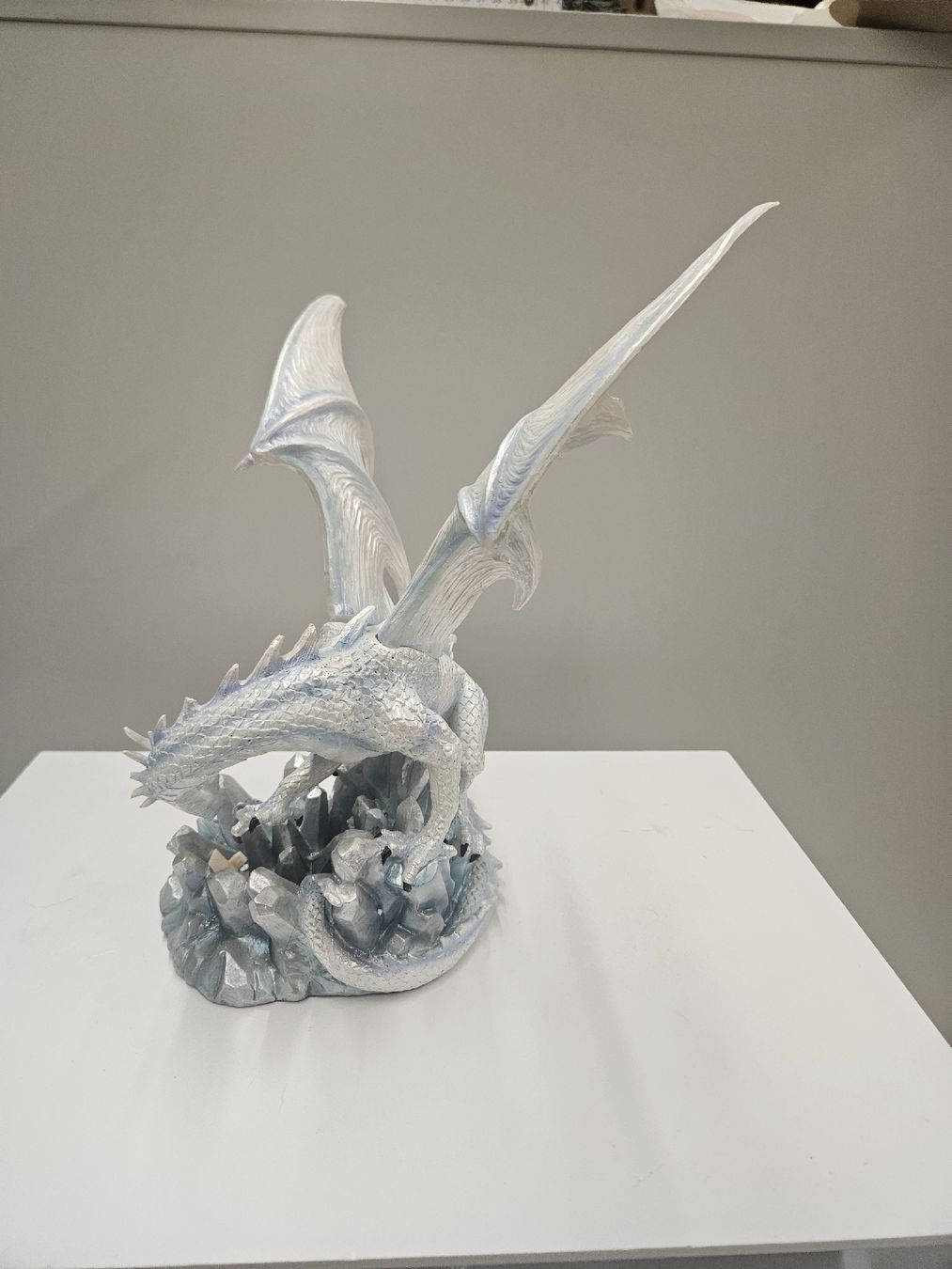 Statuette: Blue/Crystal Cave Dragon LED 30cm – Nuovo (secondo la descrizione) da Dielsdorf venduto da Kenan997 1