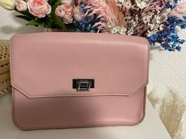 Puderrosa Tasche