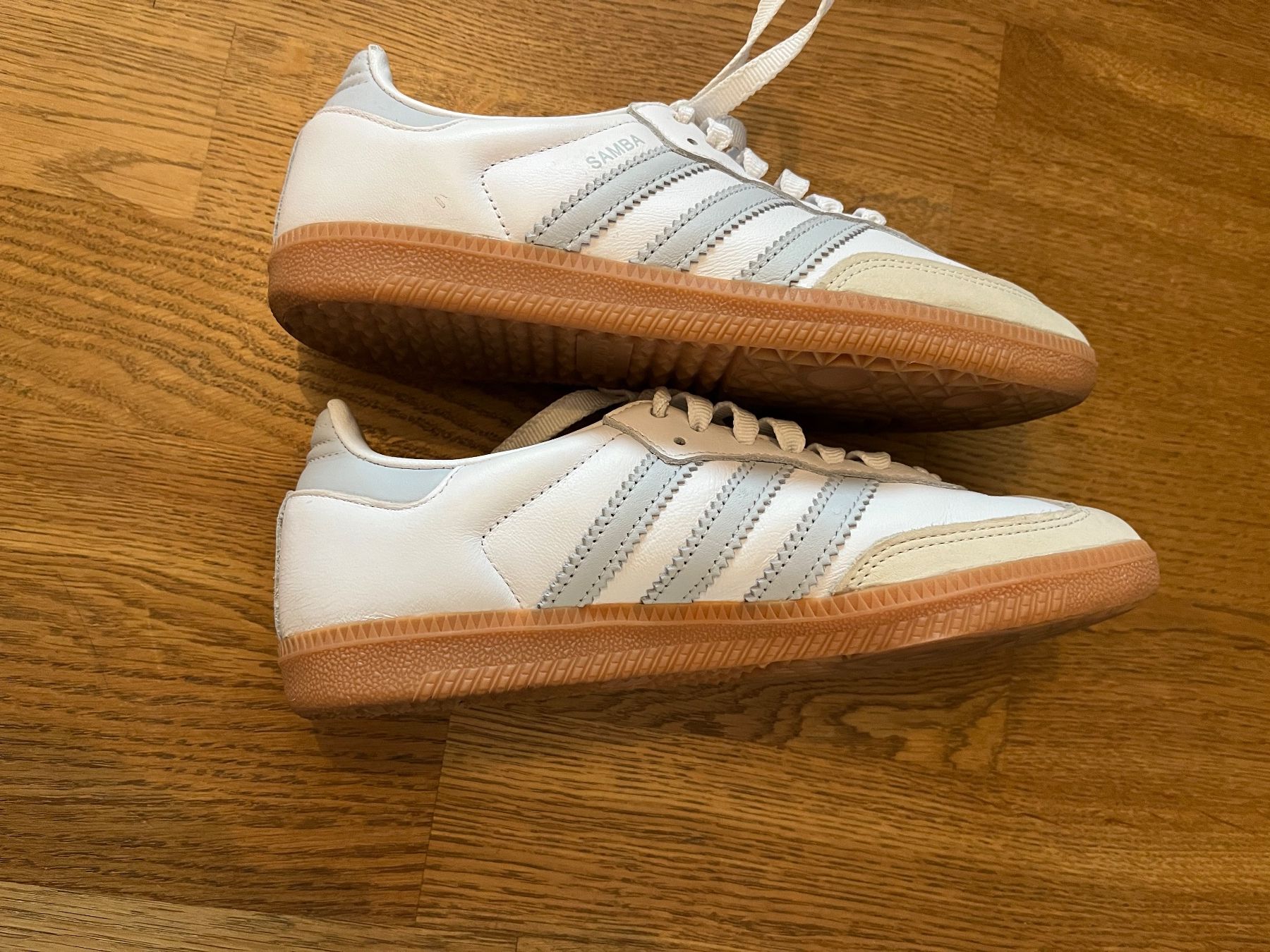 Adidas Chaussures hommes: Adidas Samba 36 2/3 – D'occasion à Arlesheim par Kunghelenie 3