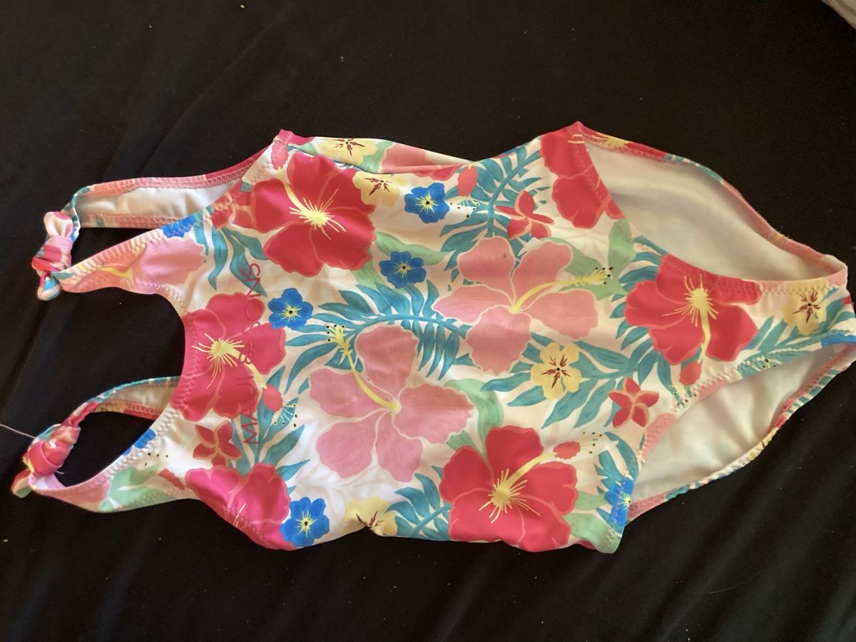 Costumi da bagno & Bikini: Badeanzug Mädchen 116 – Nuovo (secondo la descrizione) da Effingen venduto da Schwarzefina