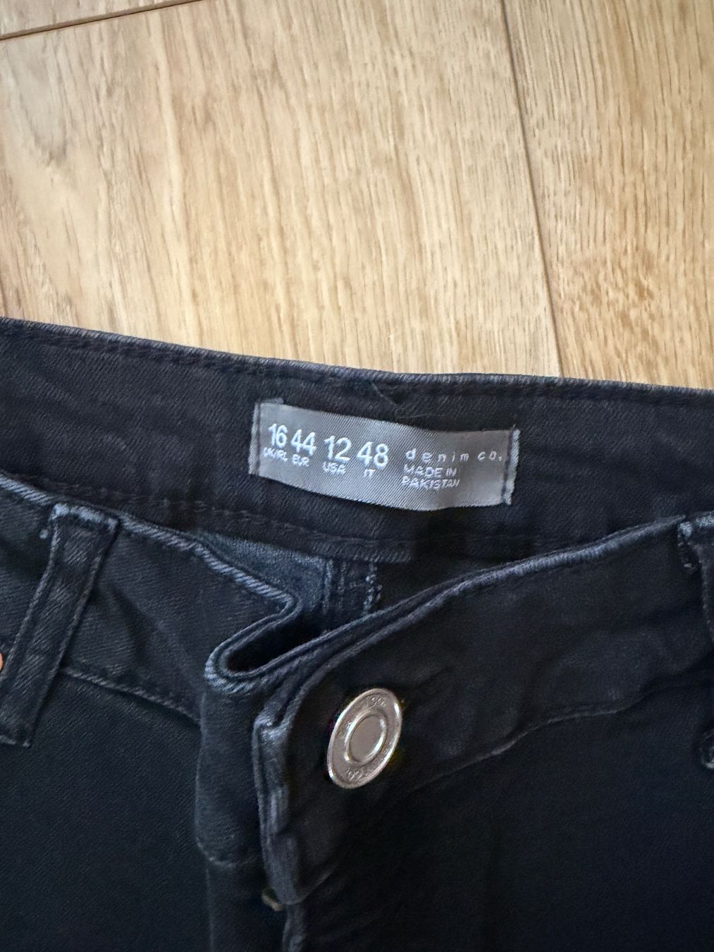 Jeans: Jeans Grösse 44 NEU – Nuovo (secondo la descrizione) da Schübelbach venduto da Sambodscha 1