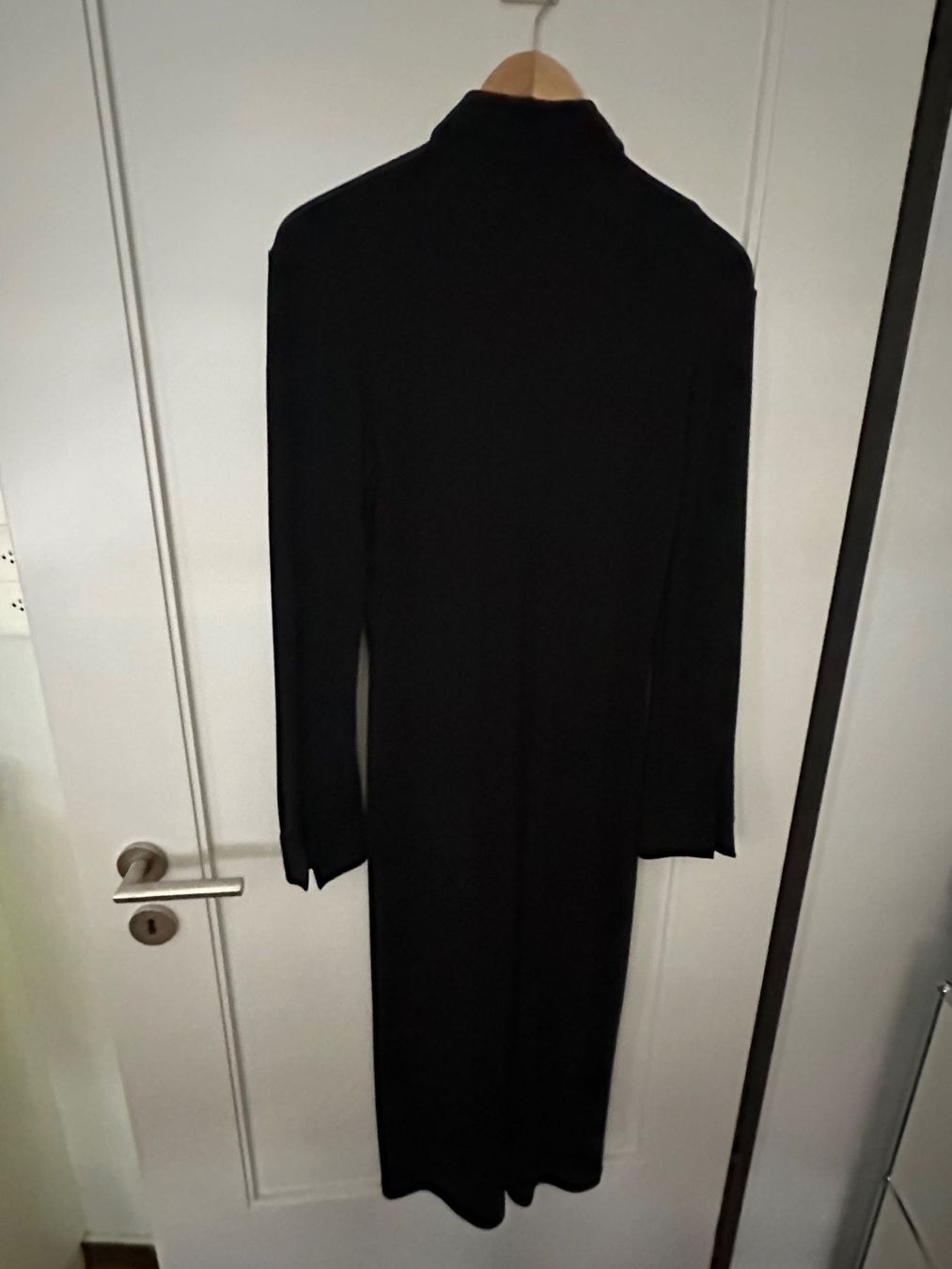 Filippa K Vestiti: Kleid Filippa K schwarz langarm – Usato da Weggis venduto da emanjo 4