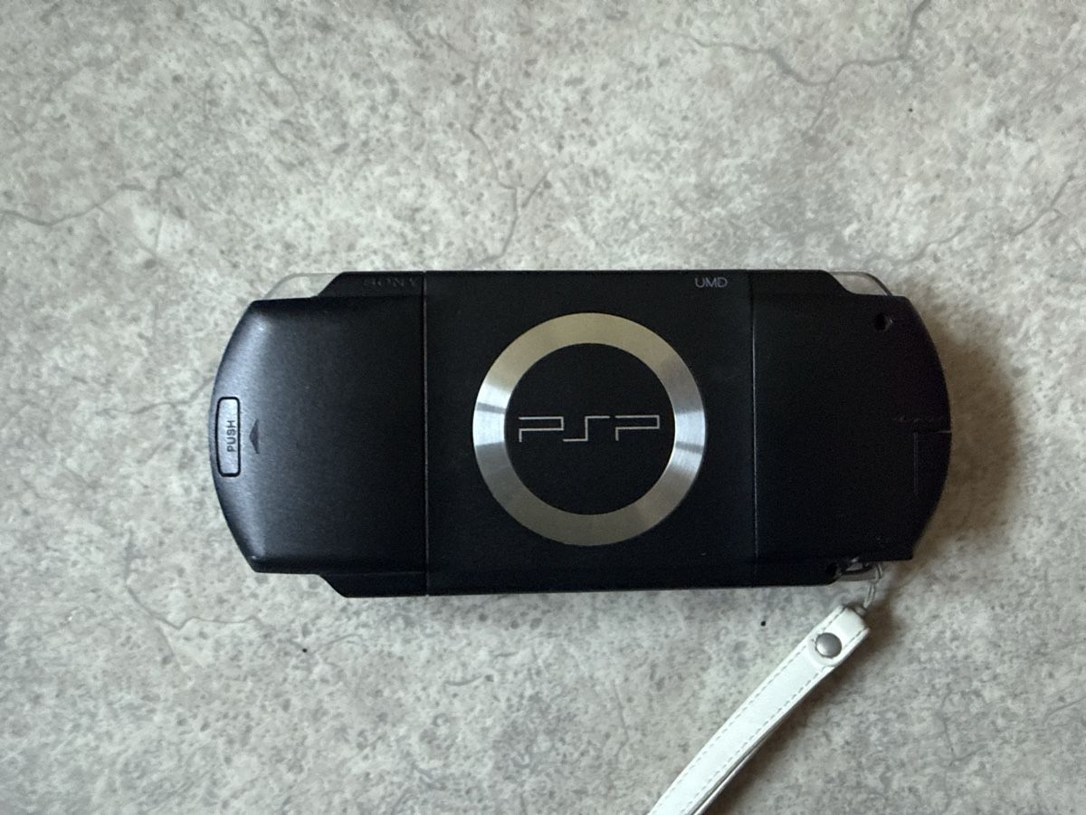 Sony Console: Psp 1004 – Usato da Fribourg venduto da dio_79ds 4
